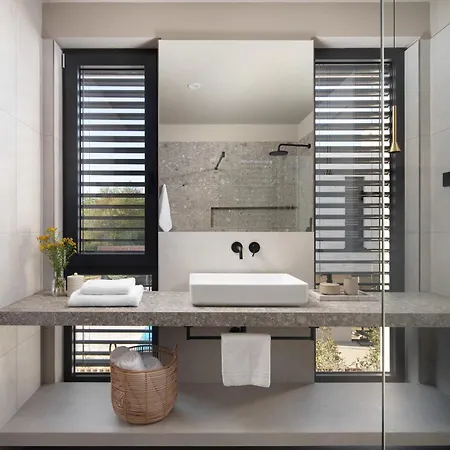 Brand New S58 With Heated Pool