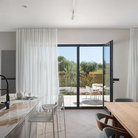 Villa Brand New S58 With Heated Pool *