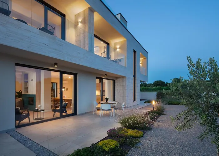 Villa Brand New S58 With Heated Pool Poreč