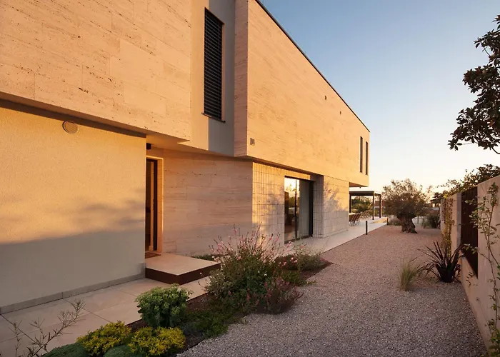 Villa Brand New S58 With Heated Pool