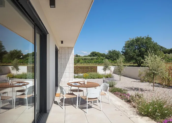 Brand New S58 With Heated Pool Villa Poreč