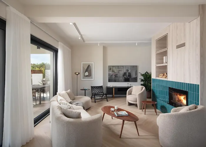 Brand New S58 With Heated Pool *